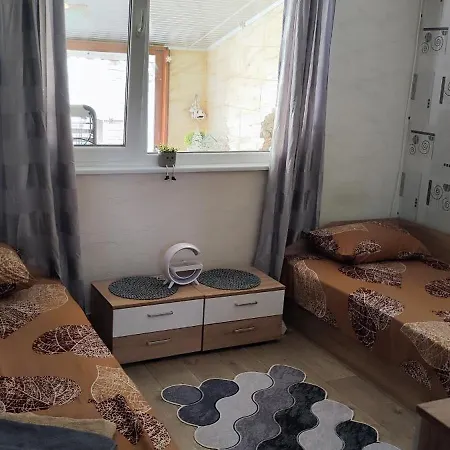 Hébergement de vacances никовата къща Elhovo (Yambol)