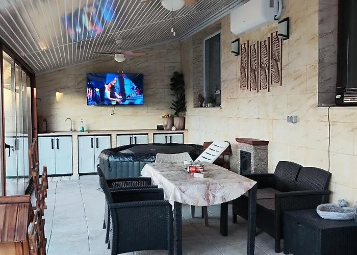 никовата къща